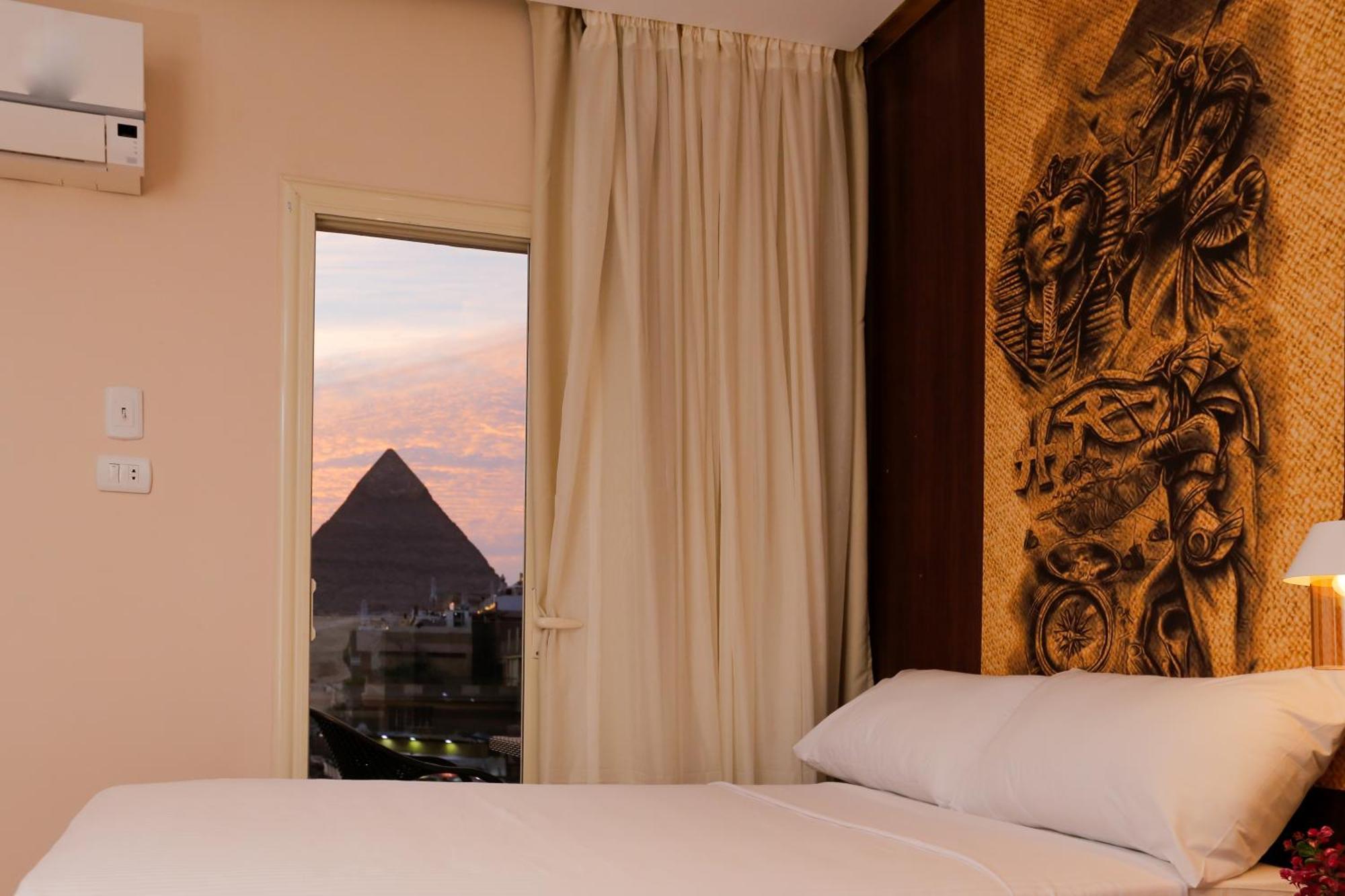 Steps In Pyramids View Hotell Kafret el-Gabal Exteriör bild