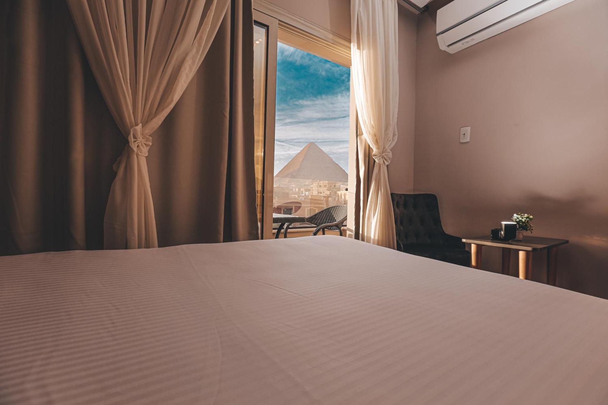 Steps In Pyramids View Hotell Kafret el-Gabal Exteriör bild